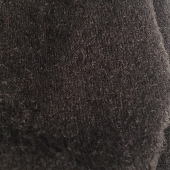 Jennifer Lopez cropped black fuzzy sweater, size small - Picture 5 of 7